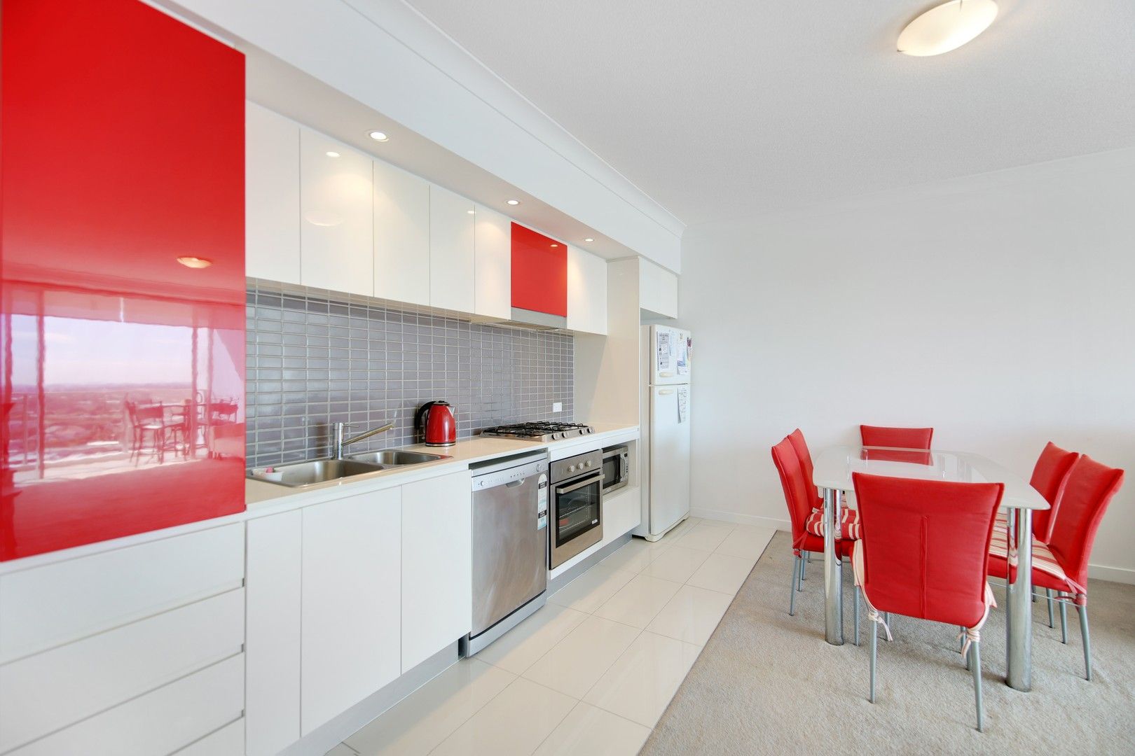 1 bedrooms Apartment / Unit / Flat in 32210/9 Lawson Street SOUTHPORT QLD, 4215