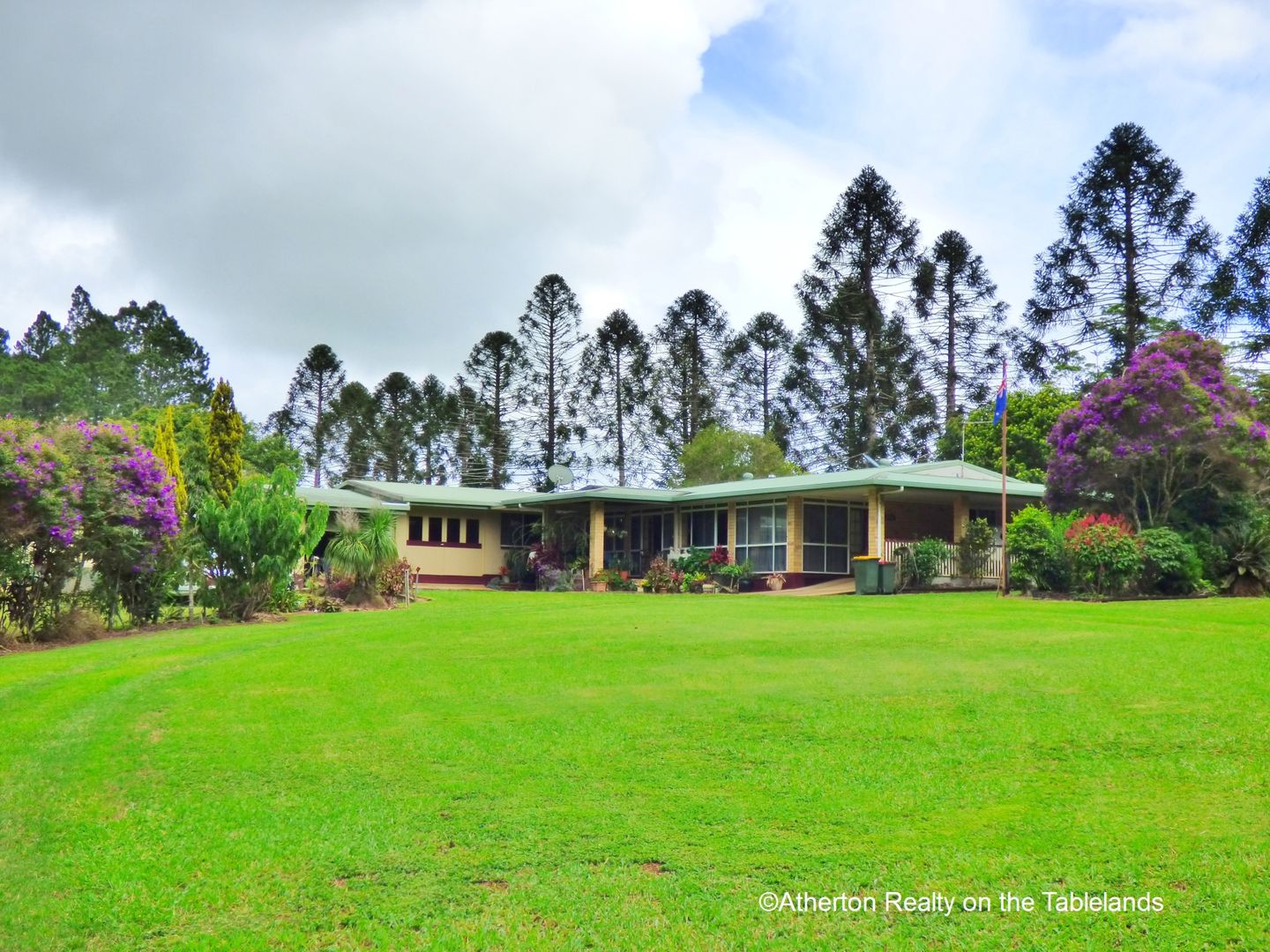 10 Kidd Close, Malanda Property History & Address Research Domain