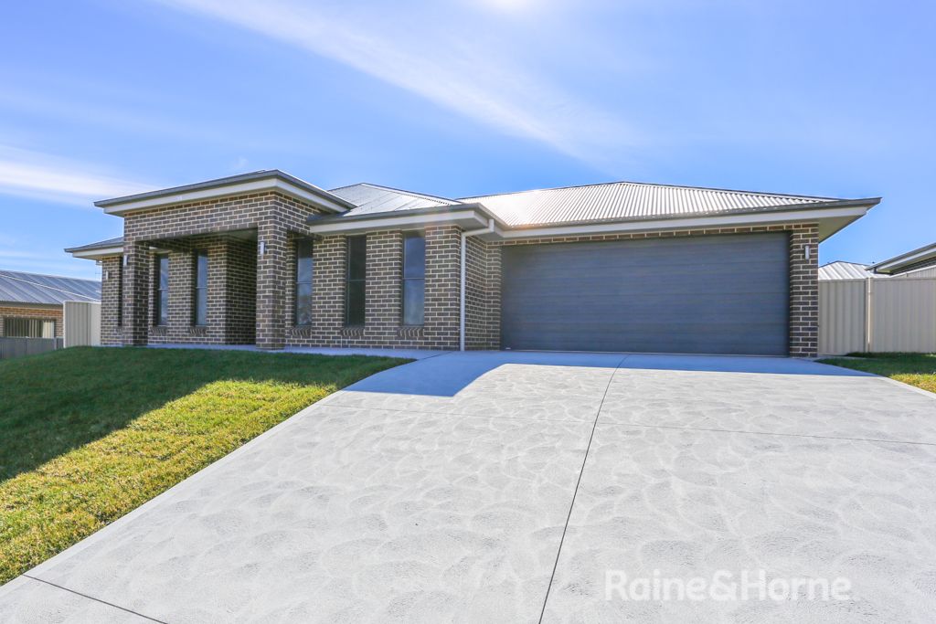 68 Wentworth Drive, Kelso NSW 2795, Image 0