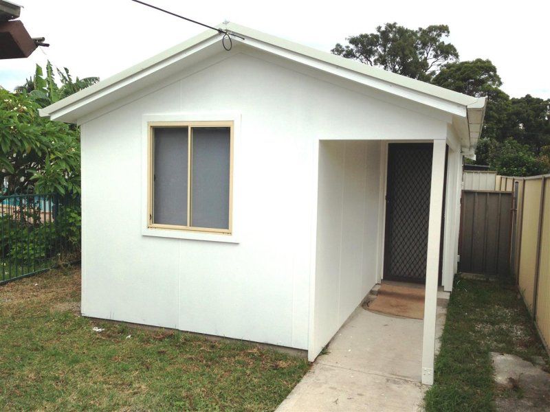 1 bedrooms House in 66A Jane Street SMITHFIELD NSW, 2164