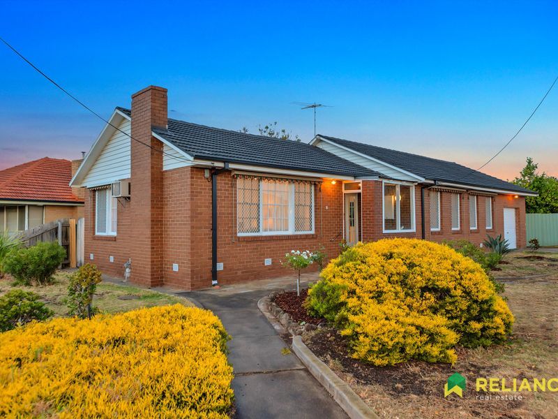 3 bedrooms House in 35 Branton Road HOPPERS CROSSING VIC, 3029