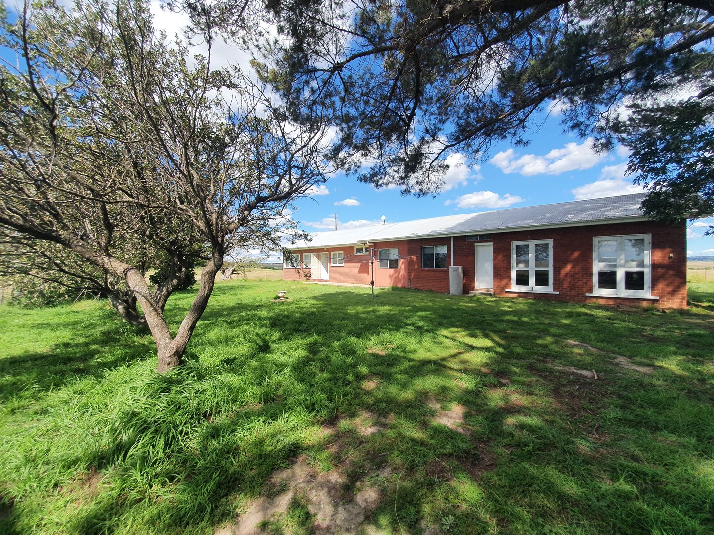 744 Elliots Road Armidale Nsw 2350 House For Rent 280 Domain