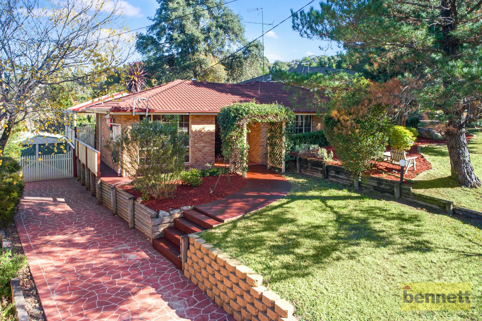 6 Nina Place, Kurrajong Heights Property History & Address Research