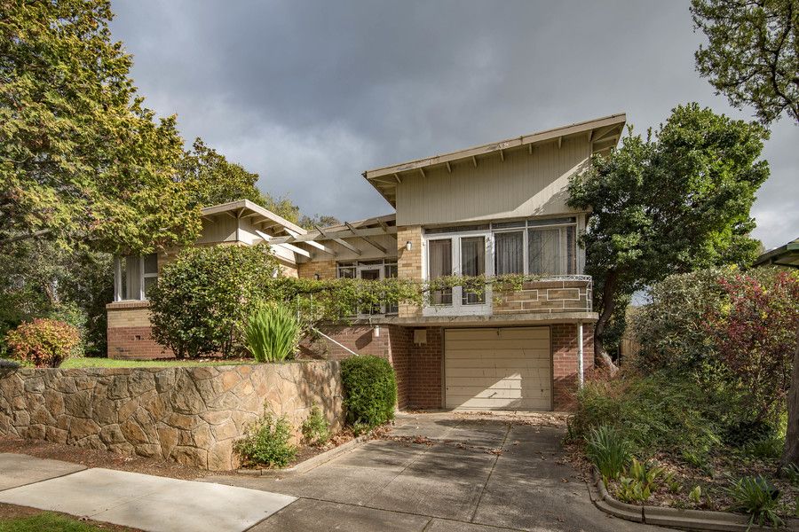 34 Carnegie Crescent, Narrabundah ACT 2604, Image 1