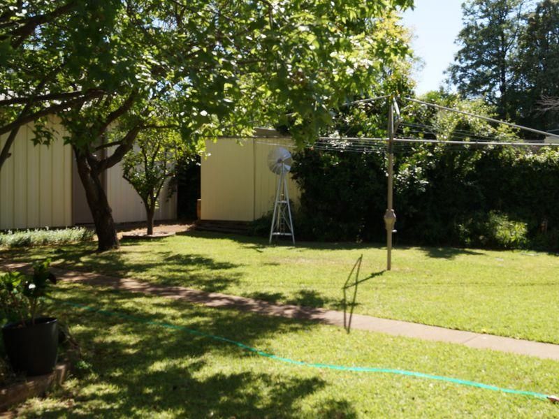 2 Lovett Ave, DUBBO NSW 2830, Image 2