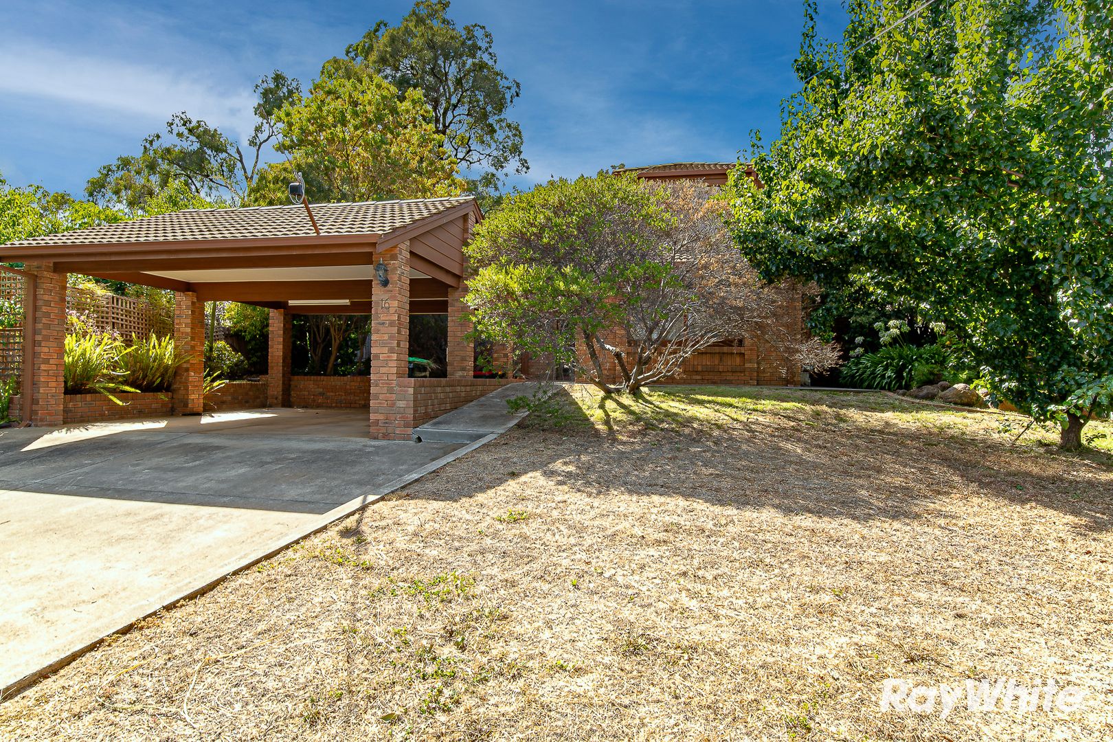 16 Hewitt Avenue, Kennington VIC 3550, Image 1