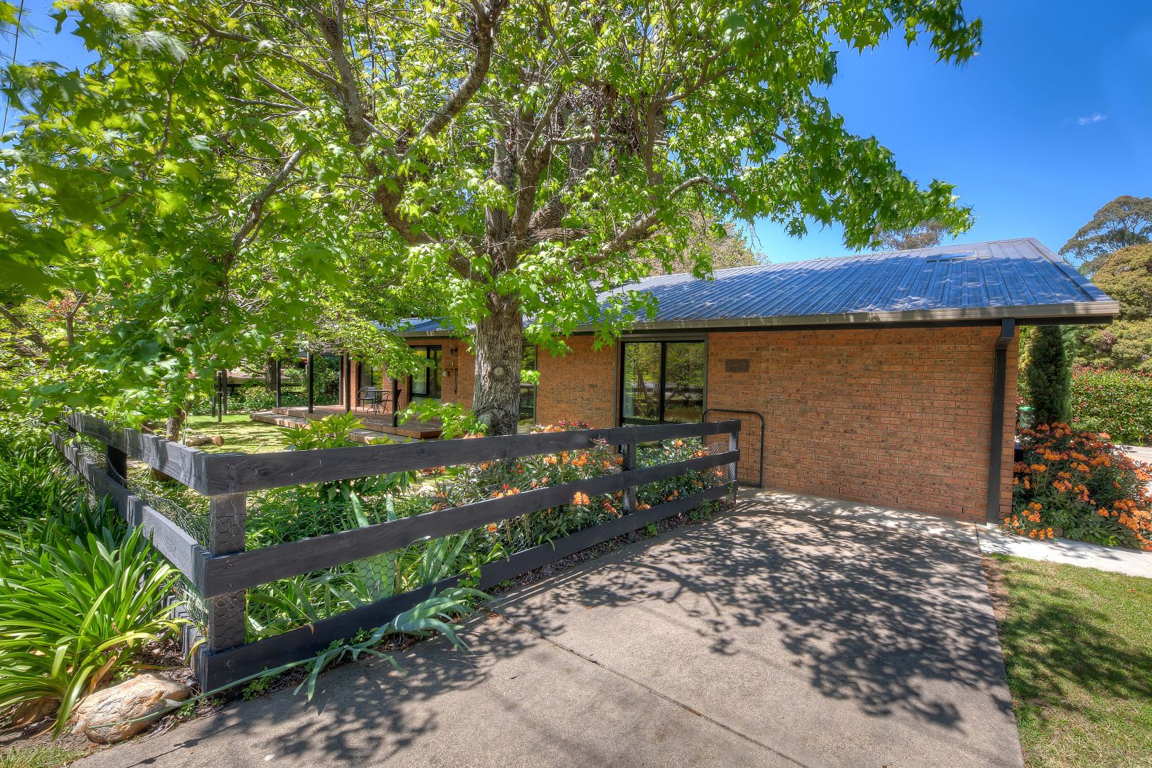 2 Showers Avenue, Bright VIC 3741, Image 1