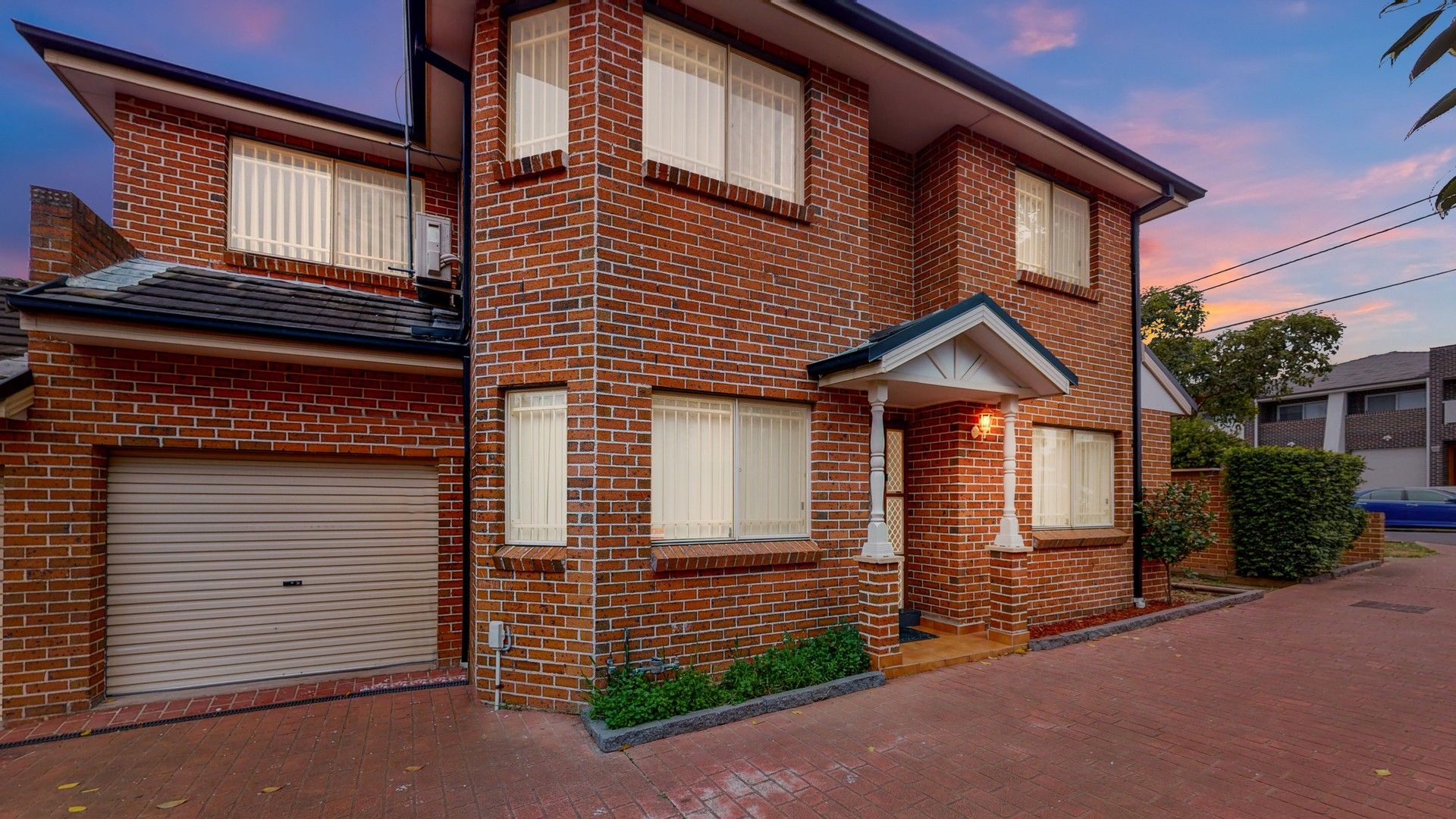 4 bedrooms Townhouse in 1/32 Strickland Street BASS HILL NSW, 2197