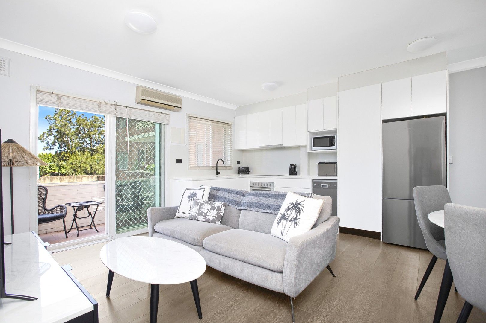 2 bedrooms Apartment / Unit / Flat in 10/52 Wentworth Avenue MASCOT NSW, 2020
