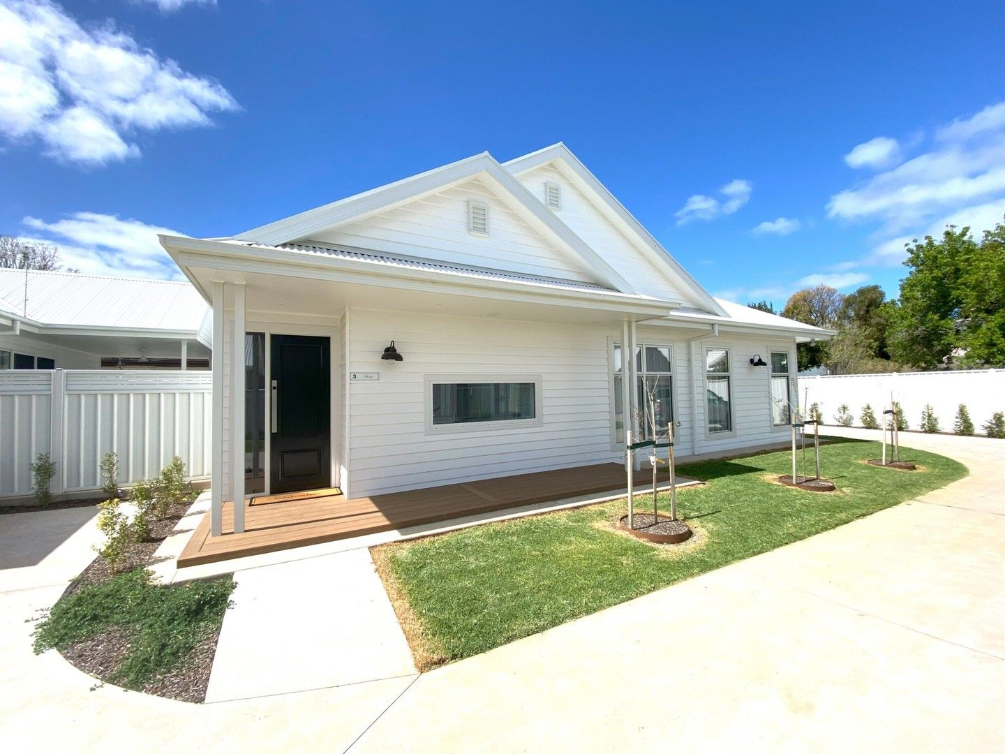 2 bedrooms Townhouse in 3/13 - 15 Kimberley Avenue SWAN HILL VIC, 3585