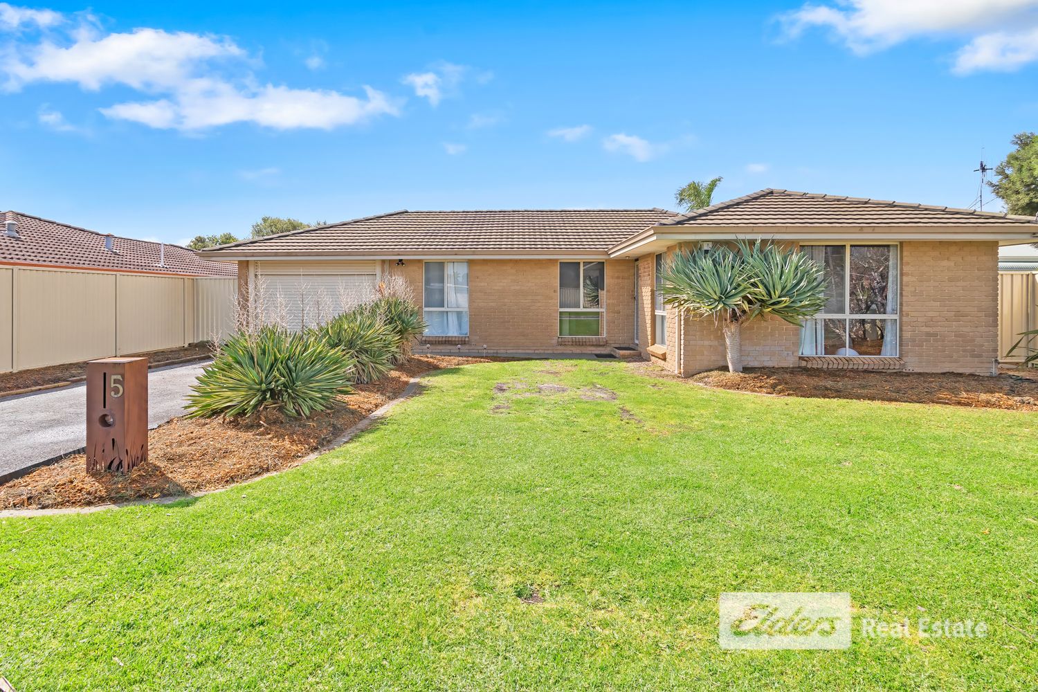 5 Seville Way, Orana WA 6330, Image 2