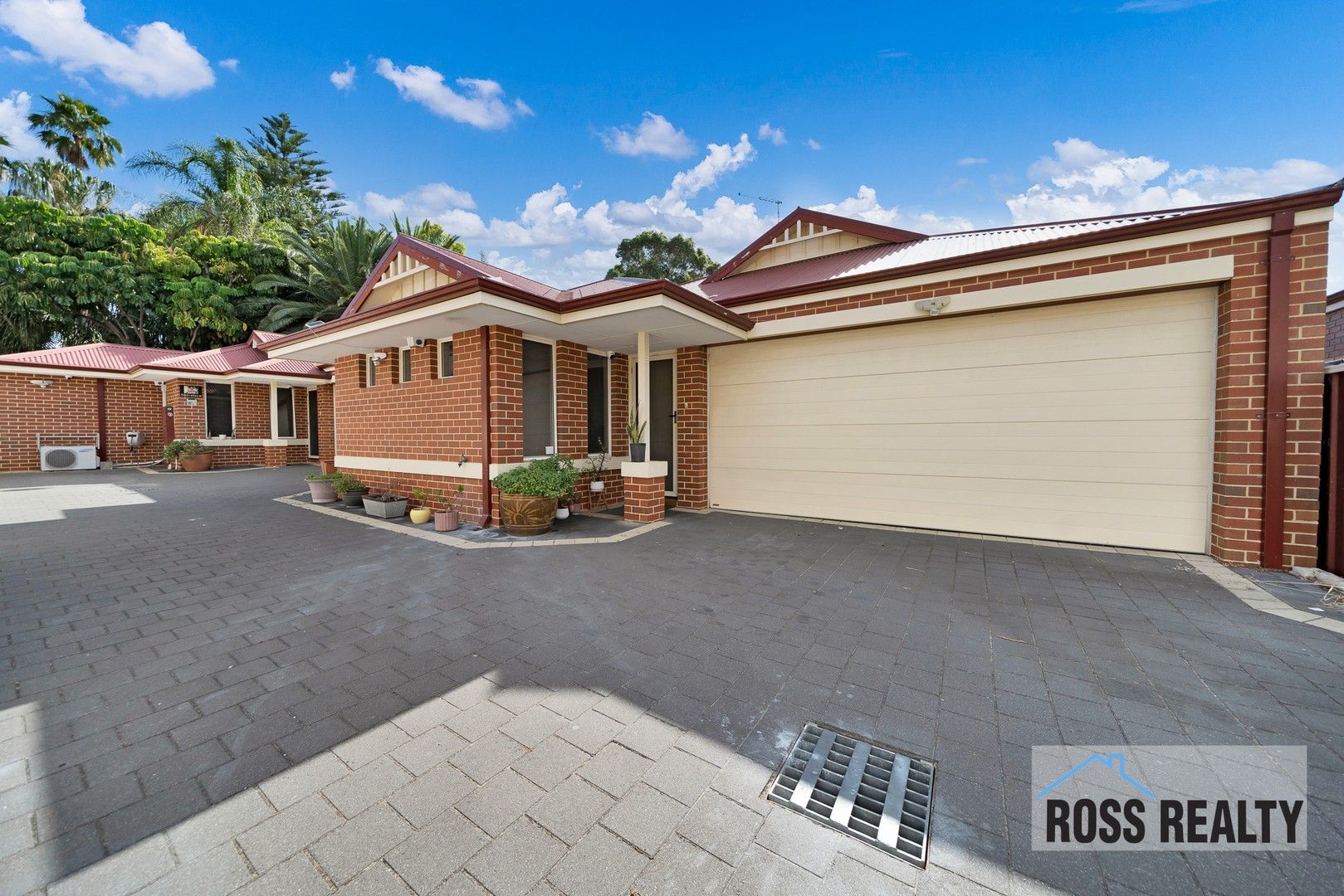 3 bedrooms House in 17A & B Ungaroo Road WESTMINSTER WA, 6061