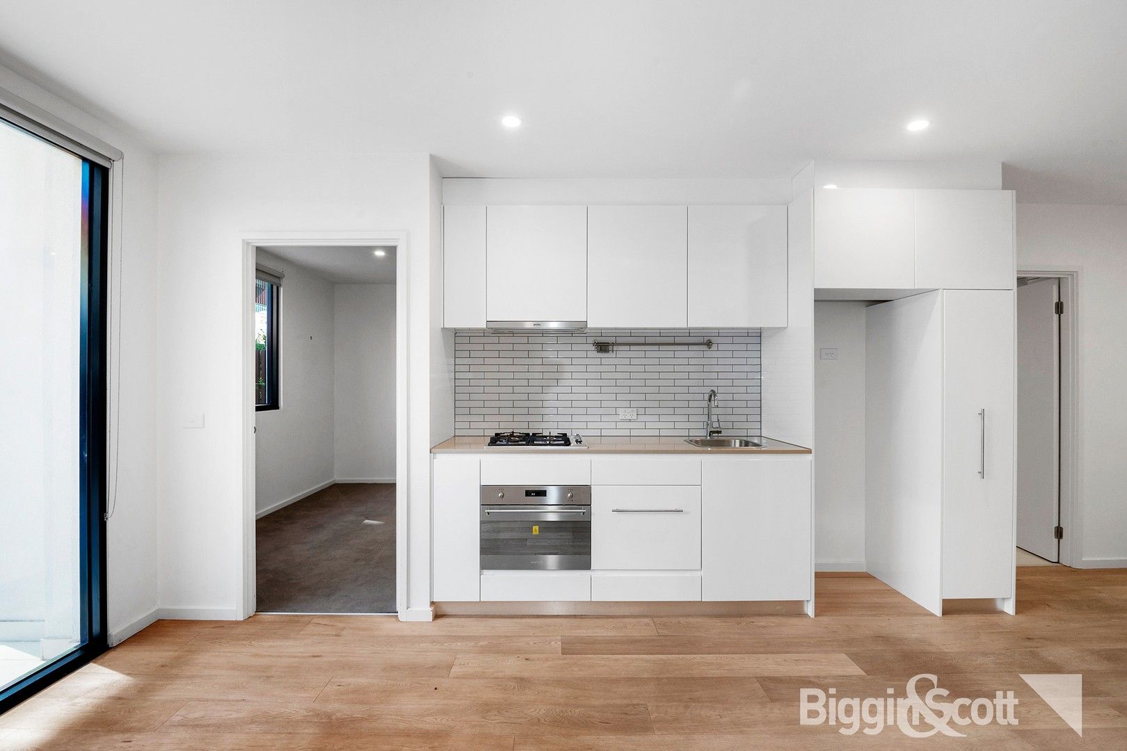 2 bedrooms Apartment / Unit / Flat in 37/8 Garfield Street RICHMOND VIC, 3121