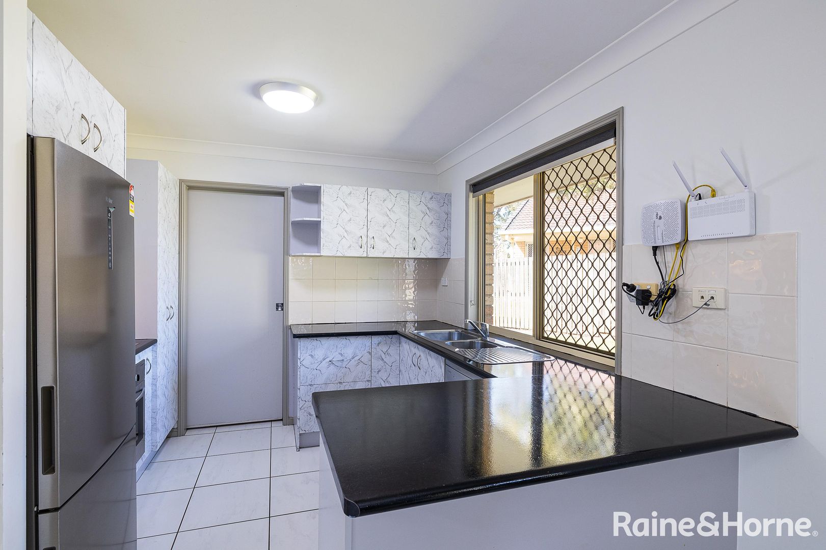 12 Kikori Court, Marsden QLD 4132, Image 2