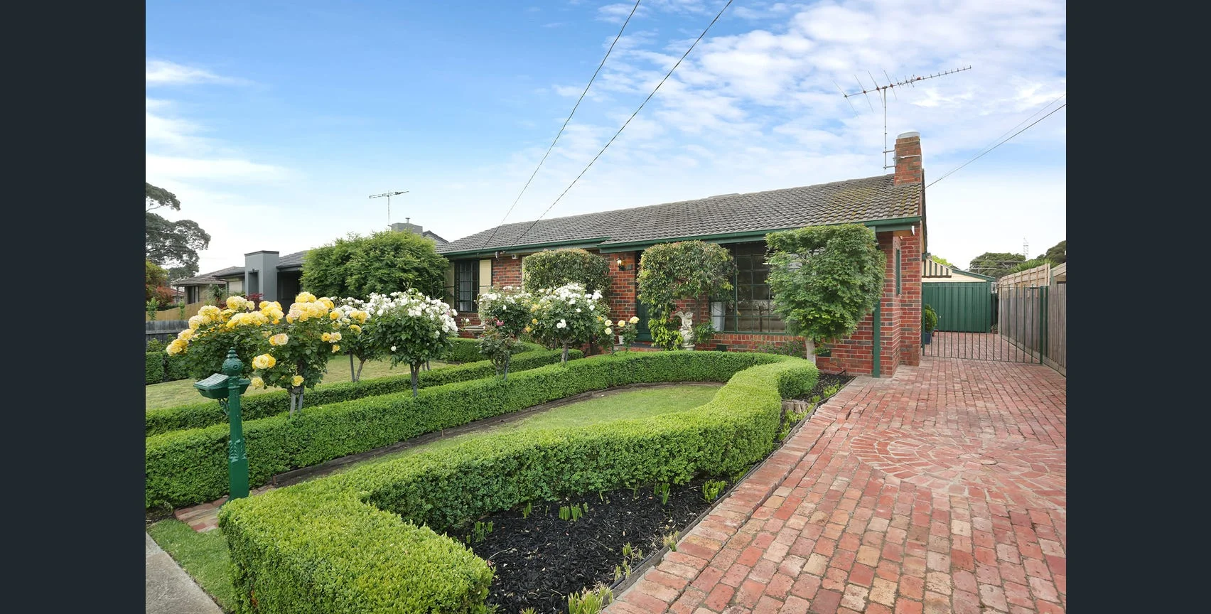 14 Grant Grove, Keilor East VIC 3033