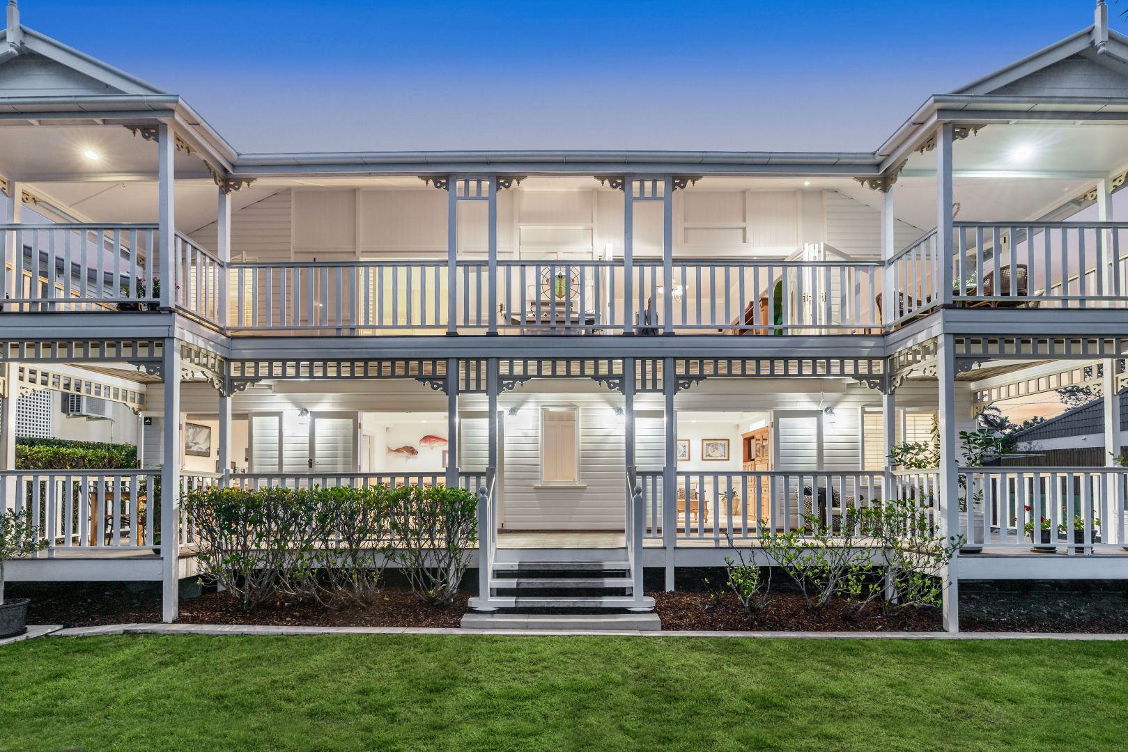 77 Gordon Parade, Manly QLD 4179, Image 2