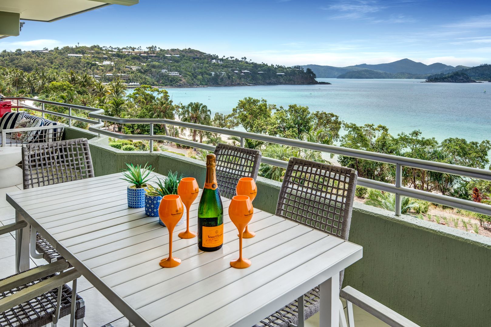 205/18 Resort Drive, Lagoon Lodge, Hamilton Island QLD ...