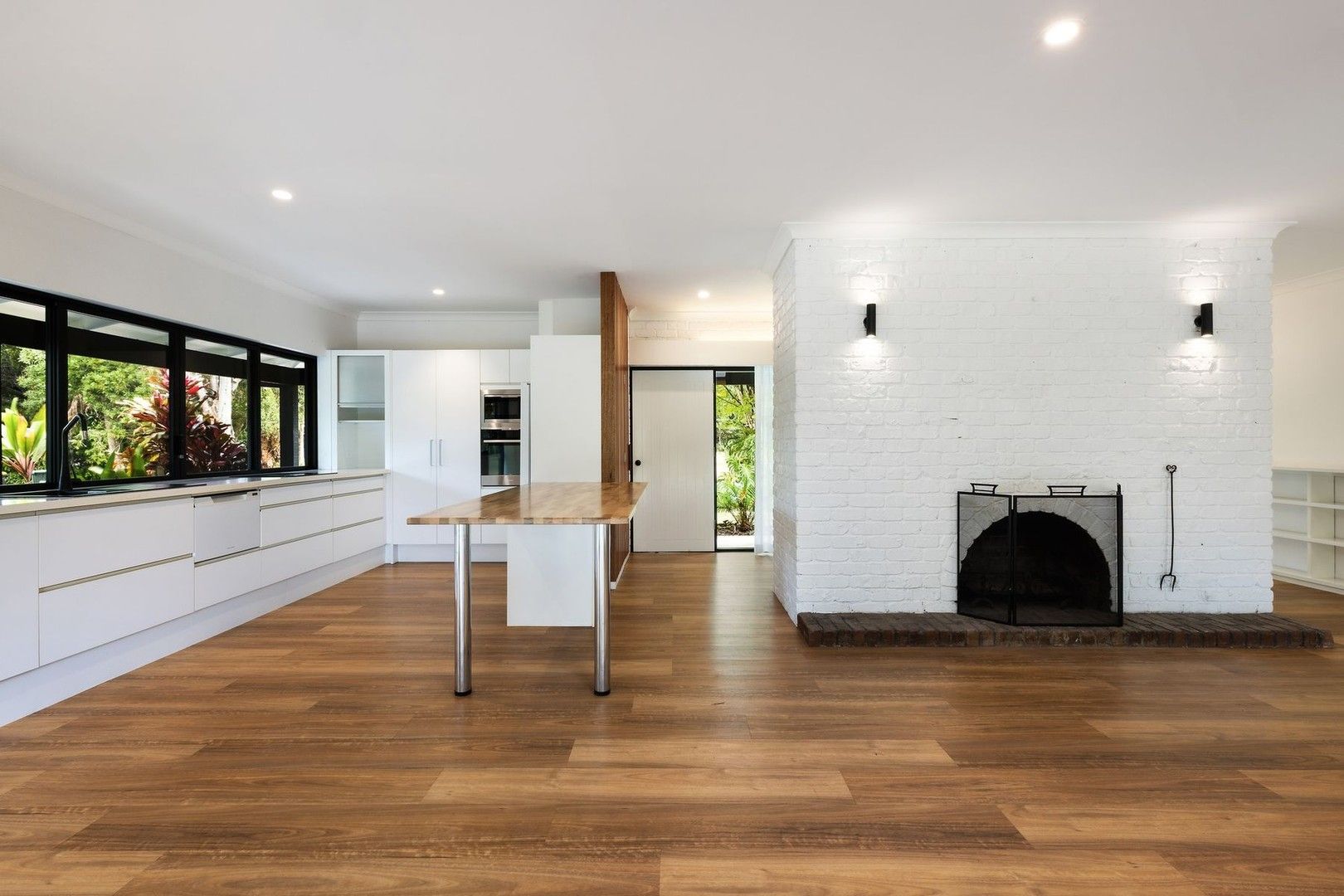 4 bedrooms House in 90 Broken Head Road SUFFOLK PARK NSW, 2481