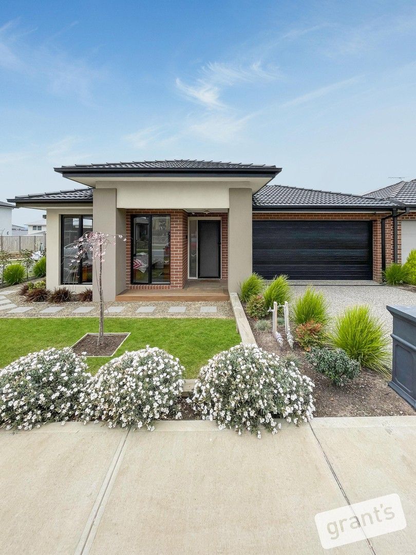 4 bedrooms House in 31 Vermillion Drive CLYDE NORTH VIC, 3978