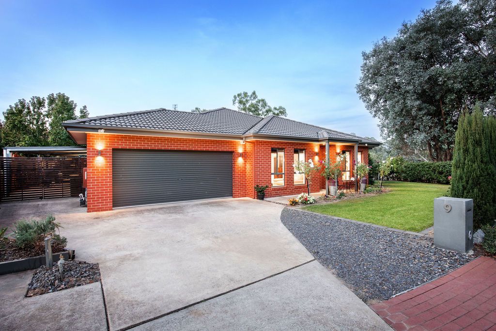 9 Oatlands Fairway, Wodonga VIC 3690, Image 0