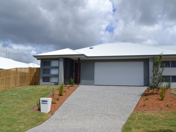 19A Sapphire Place, Elanora QLD 4221