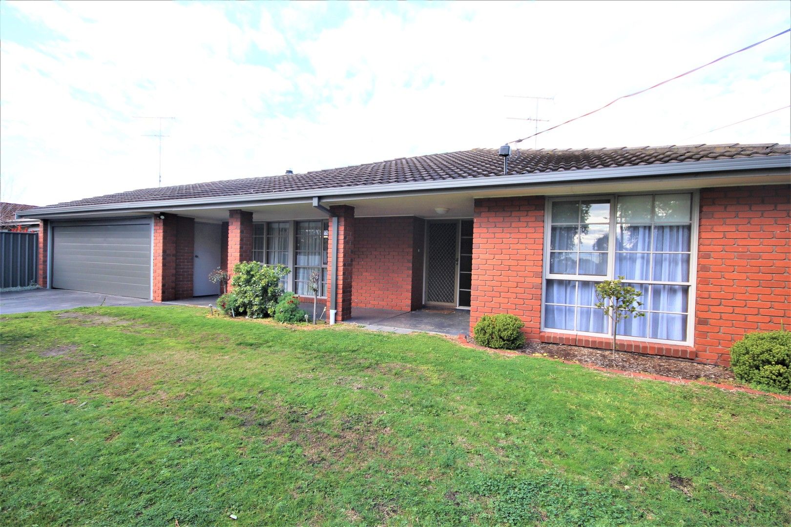 4 bedrooms House in 39 Fryers Road HIGHTON VIC, 3216