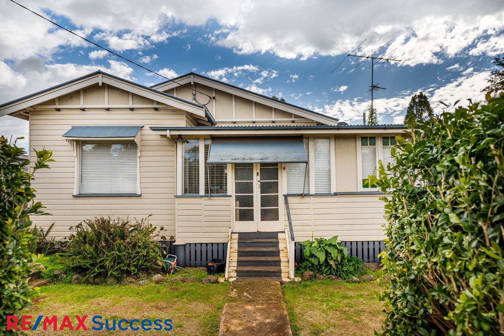 3 bedrooms House in 211 Campbell Street NEWTOWN QLD, 4350