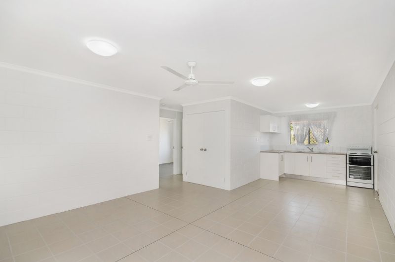 2/99 Kings Road, Pimlico QLD 4812, Image 1