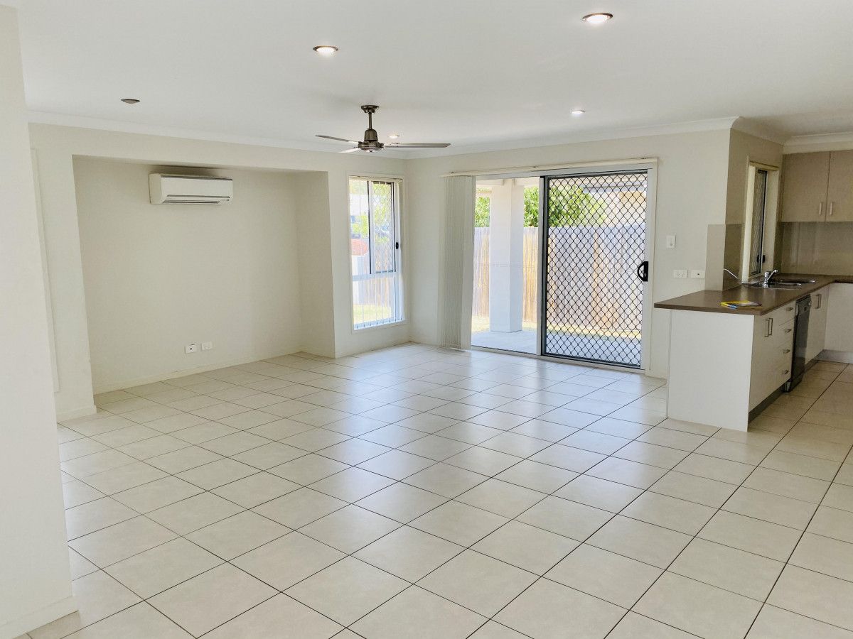 95 Francisca Drive, Augustine Heights QLD 4300, Image 2