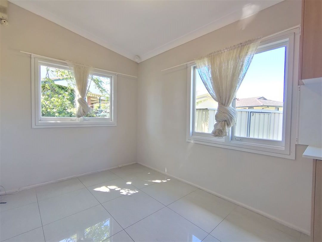 28 Idriess Crescent, Blackett NSW 2770, Image 1