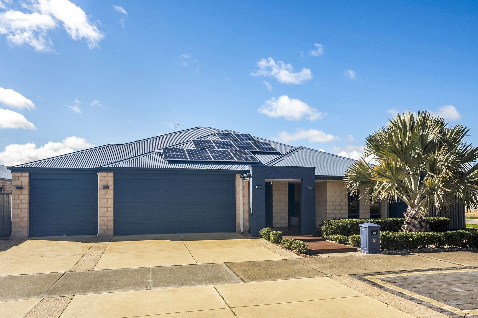 4 bedrooms House in 8 Ellery Gate AVELEY WA, 6069
