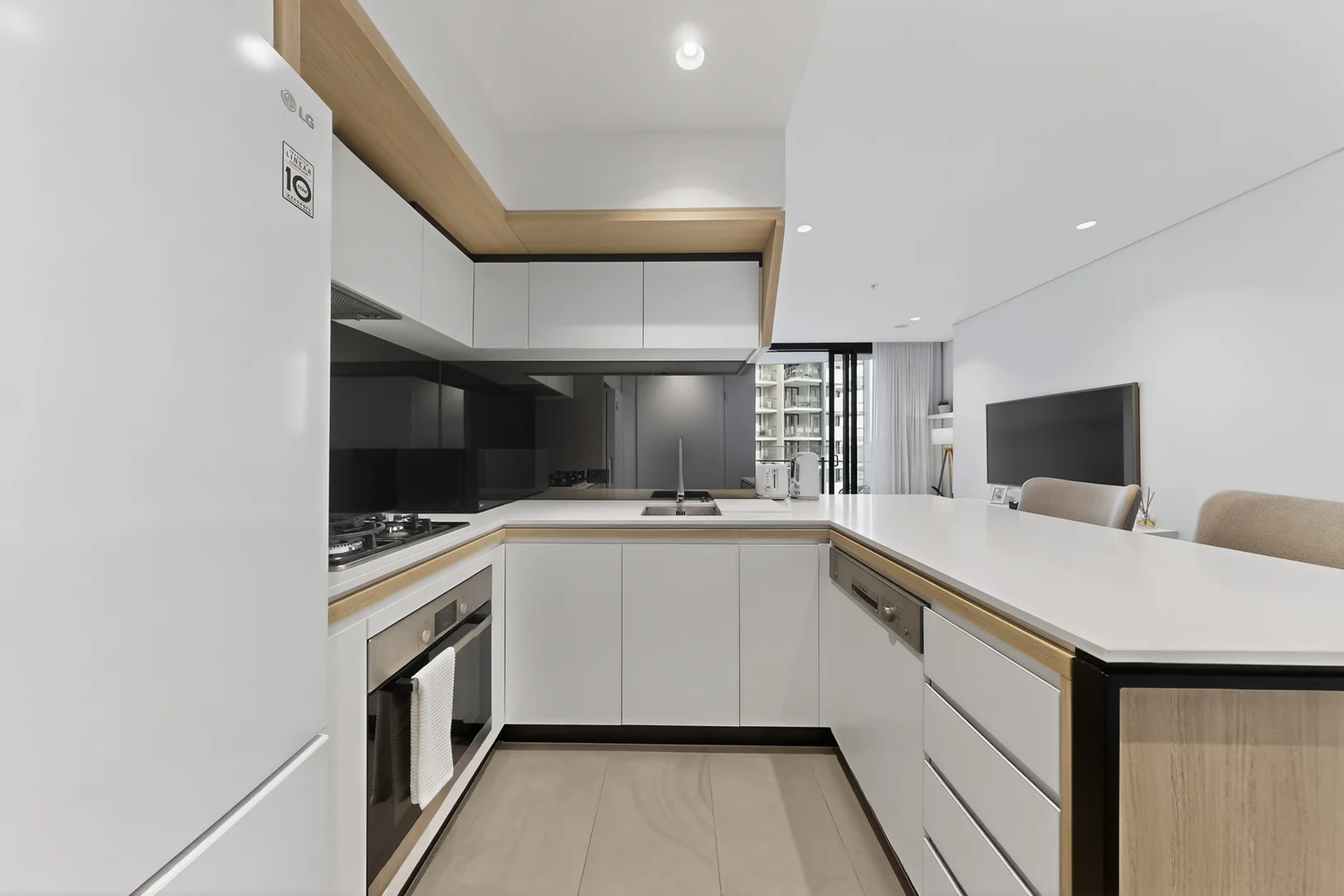 Additional image 4 of 2202/111 Mary Street, Brisbane City QLD 4000