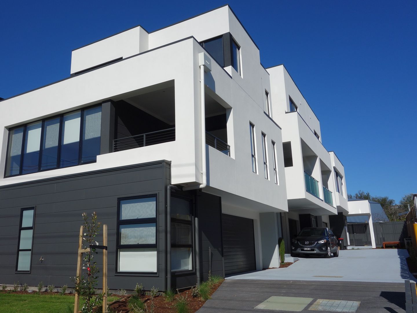 2 bedrooms Townhouse in 3/1102 Nepean Highway HIGHETT VIC, 3190