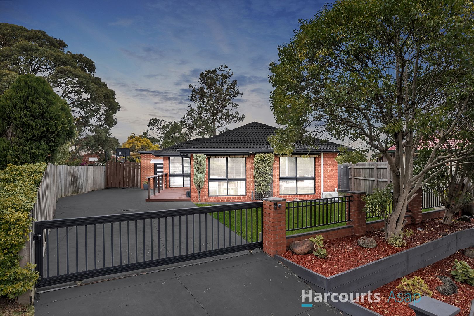 9 Searle Court, Dandenong North VIC 3175, Image 2