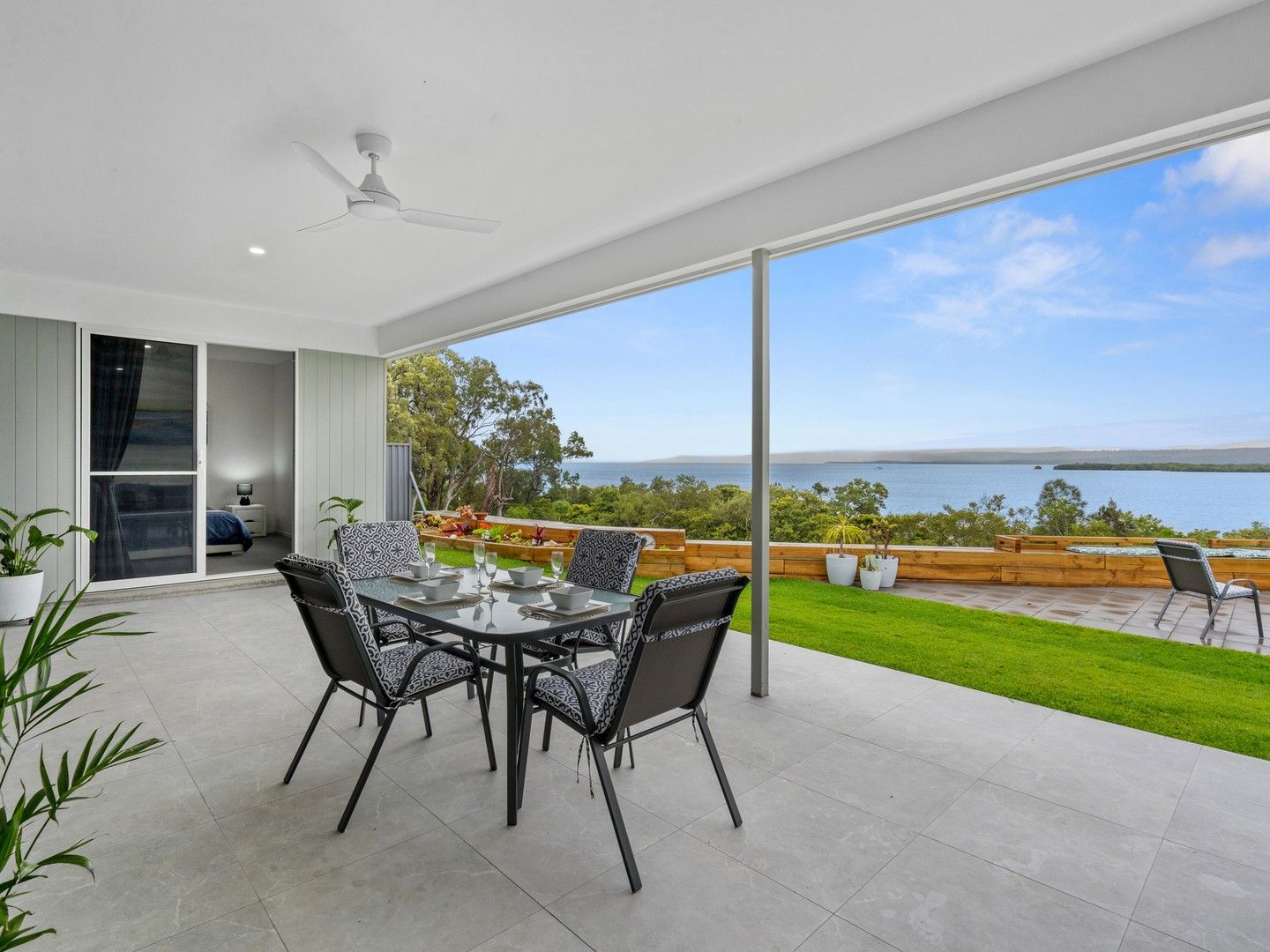 17 Bay Drive, Russell Island QLD 4184, Image 0
