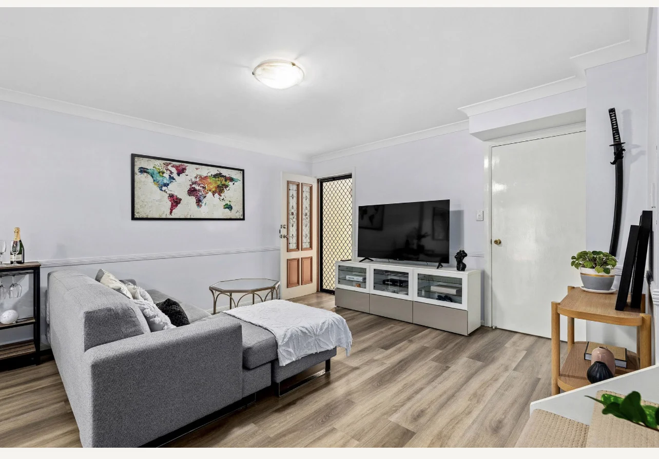Primary image of 2/33 Hall Street, Chermside QLD 4032