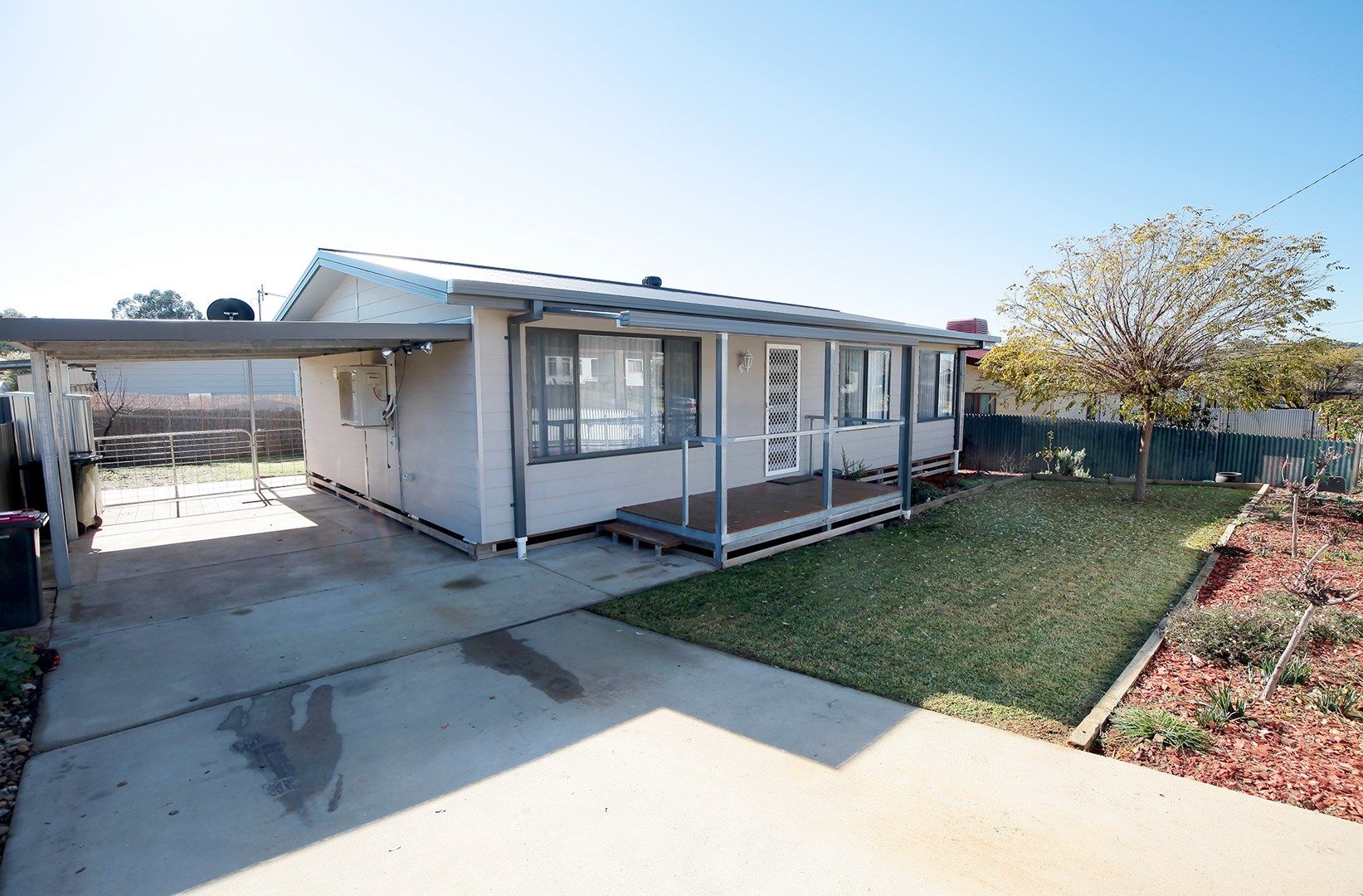 27 Percy St, Junee NSW 2663, Image 0