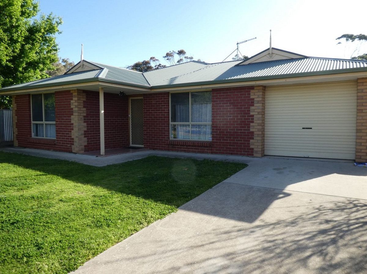 3 bedrooms House in 26 Napier Avenue SELLICKS BEACH SA, 5174