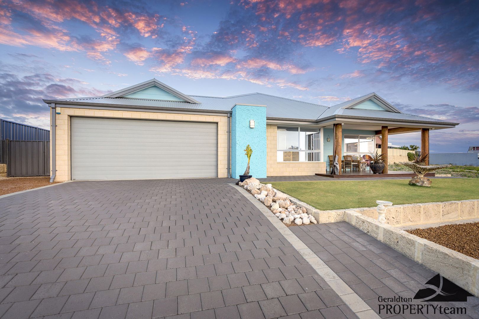 14 Poole View, Dongara WA 6525, Image 2