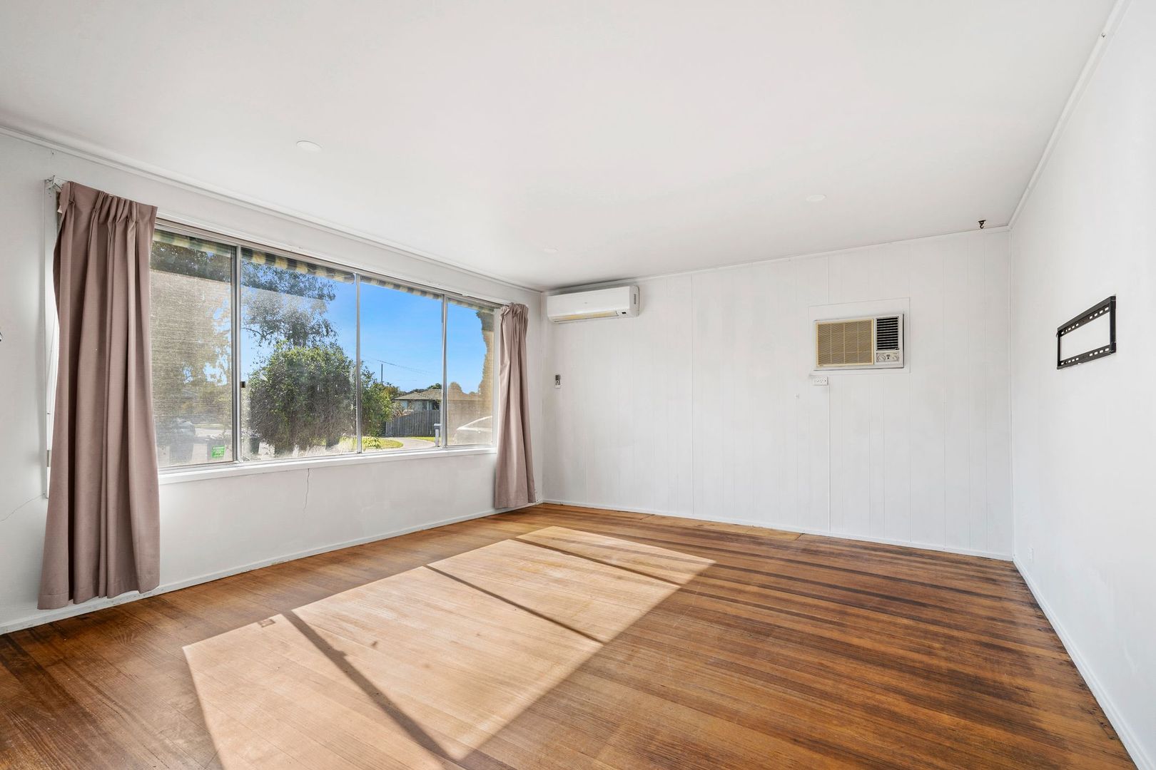 2 Begonia Court, Newcomb VIC 3219, Image 2