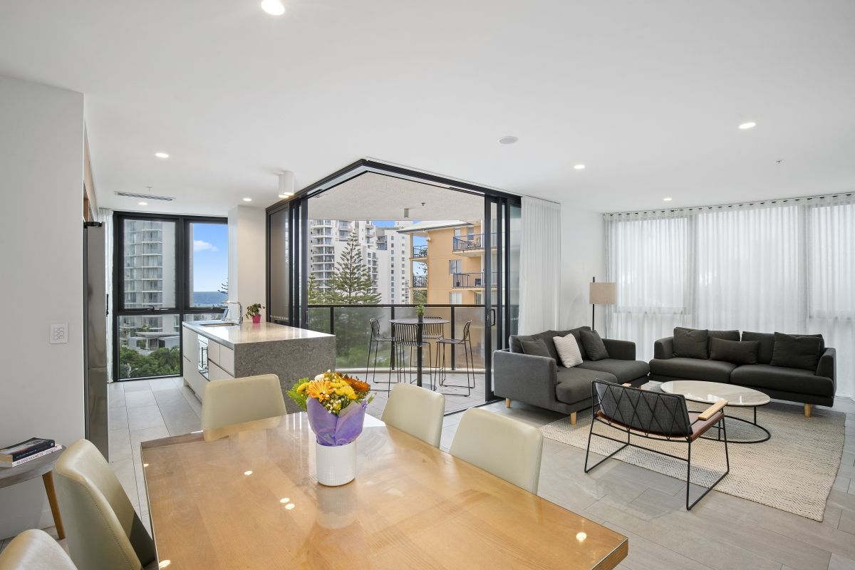 3 bedrooms House in 604/10-12 First Avenue BROADBEACH QLD, 4218