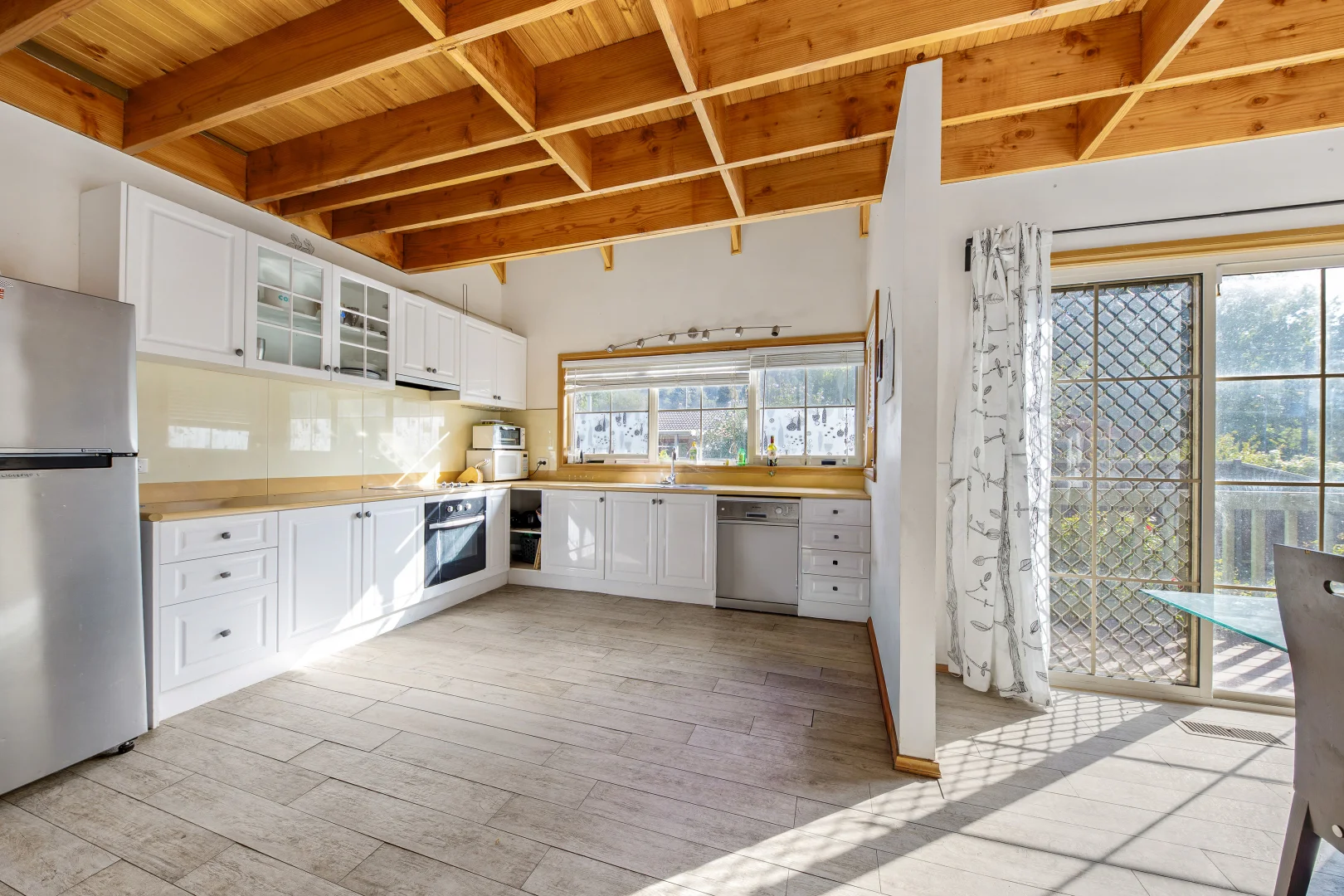 Additional image 5 of 1 Halinka Court, Bright VIC 3741