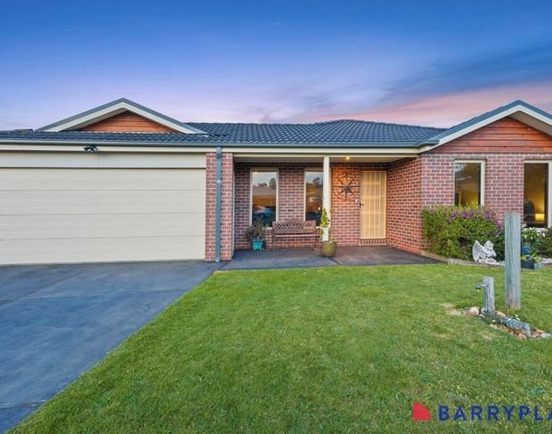 32 Summerhill Boulevard, Drouin VIC 3818