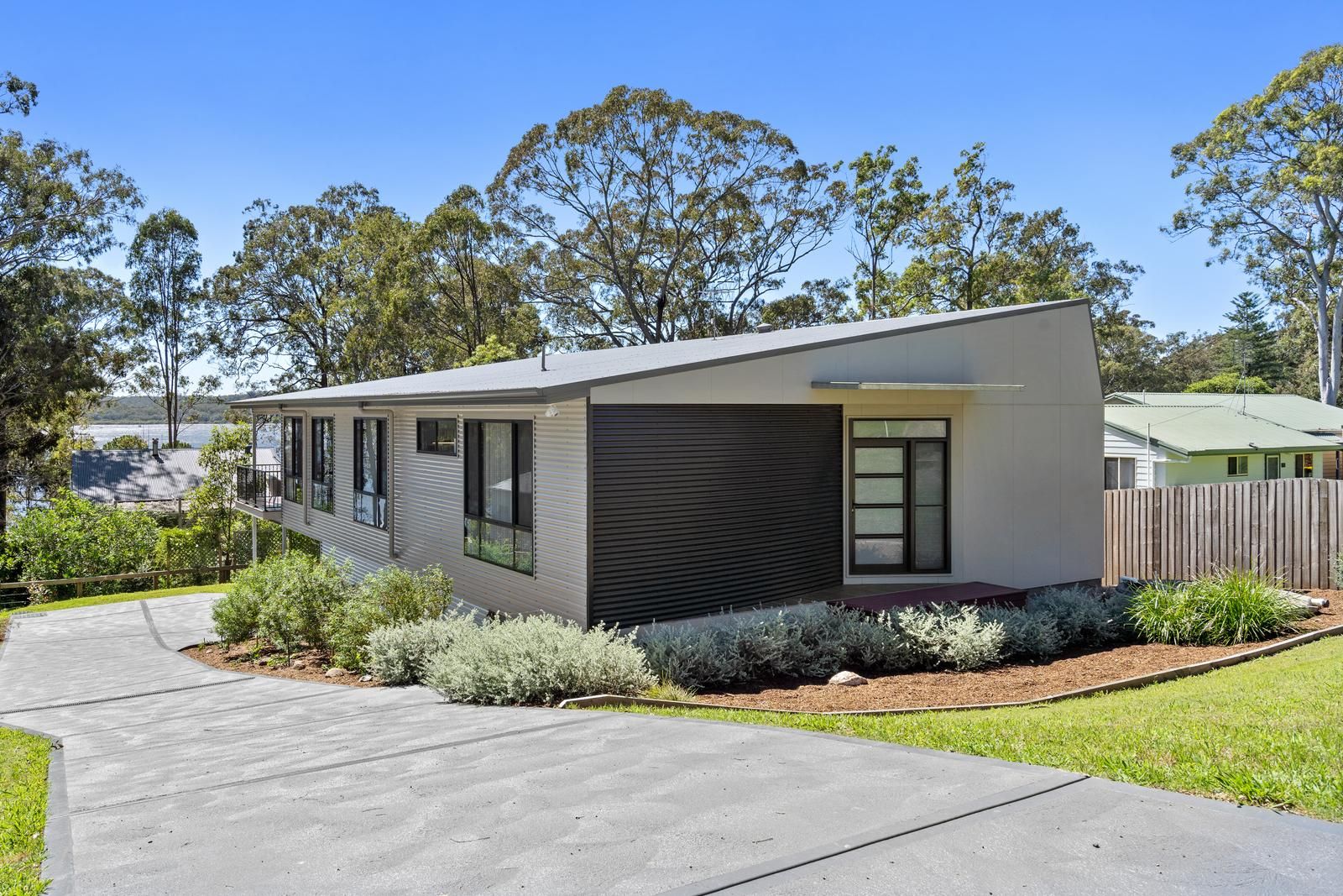 84 Eastslope Way, North Arm Cove NSW 2324
