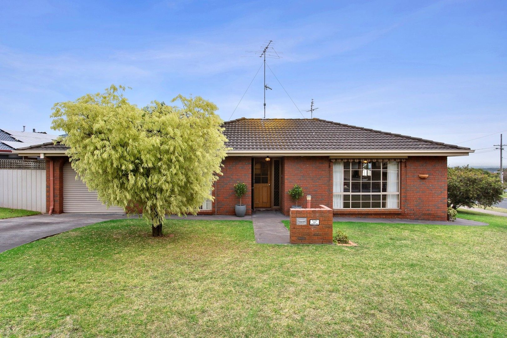 2/2 Robbie Court, Leopold VIC 3224, Image 0