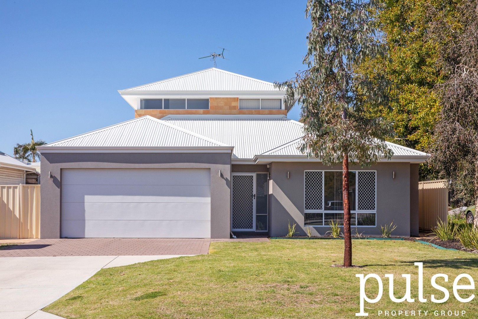 4 bedrooms House in 19 Cummins Street WILLAGEE WA, 6156