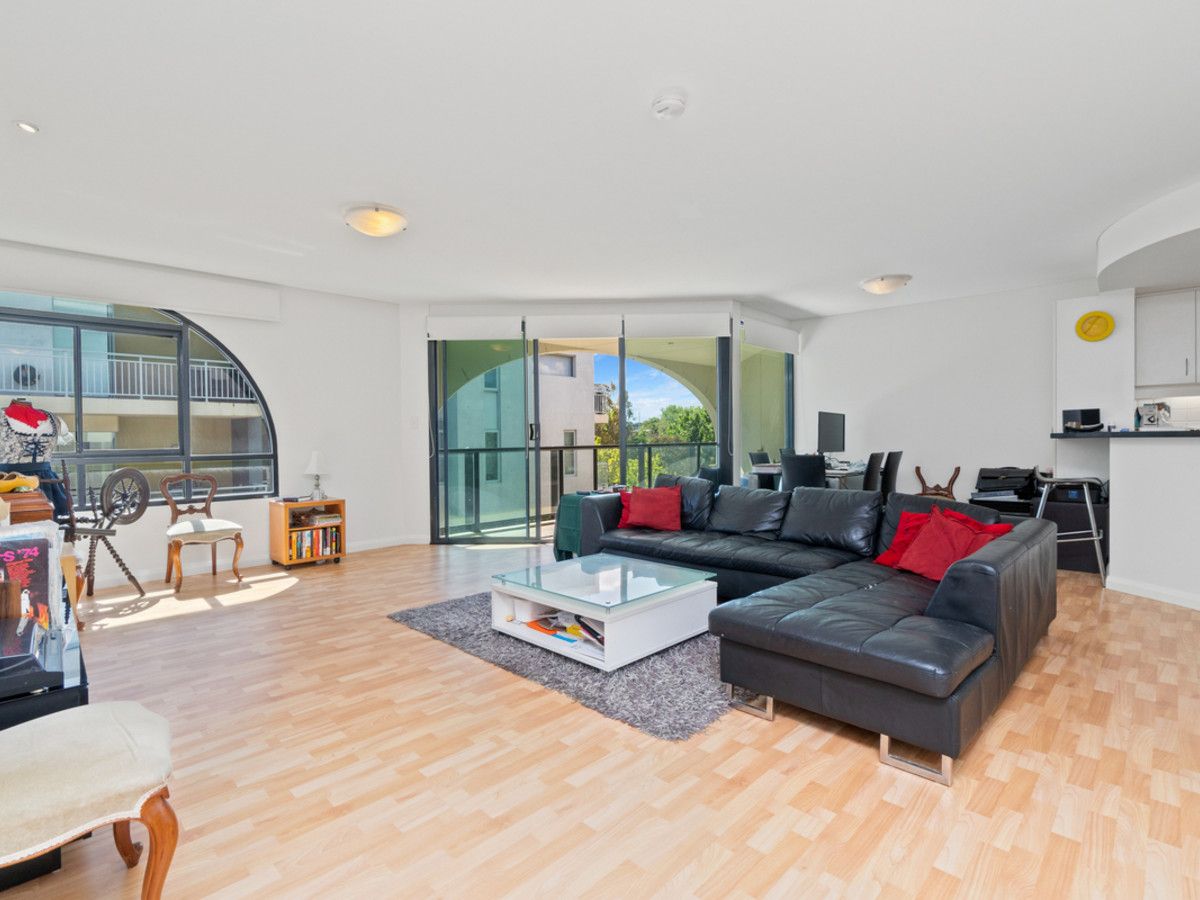 6/10 Eastbrook Terrace, East Perth WA 6004, Image 2