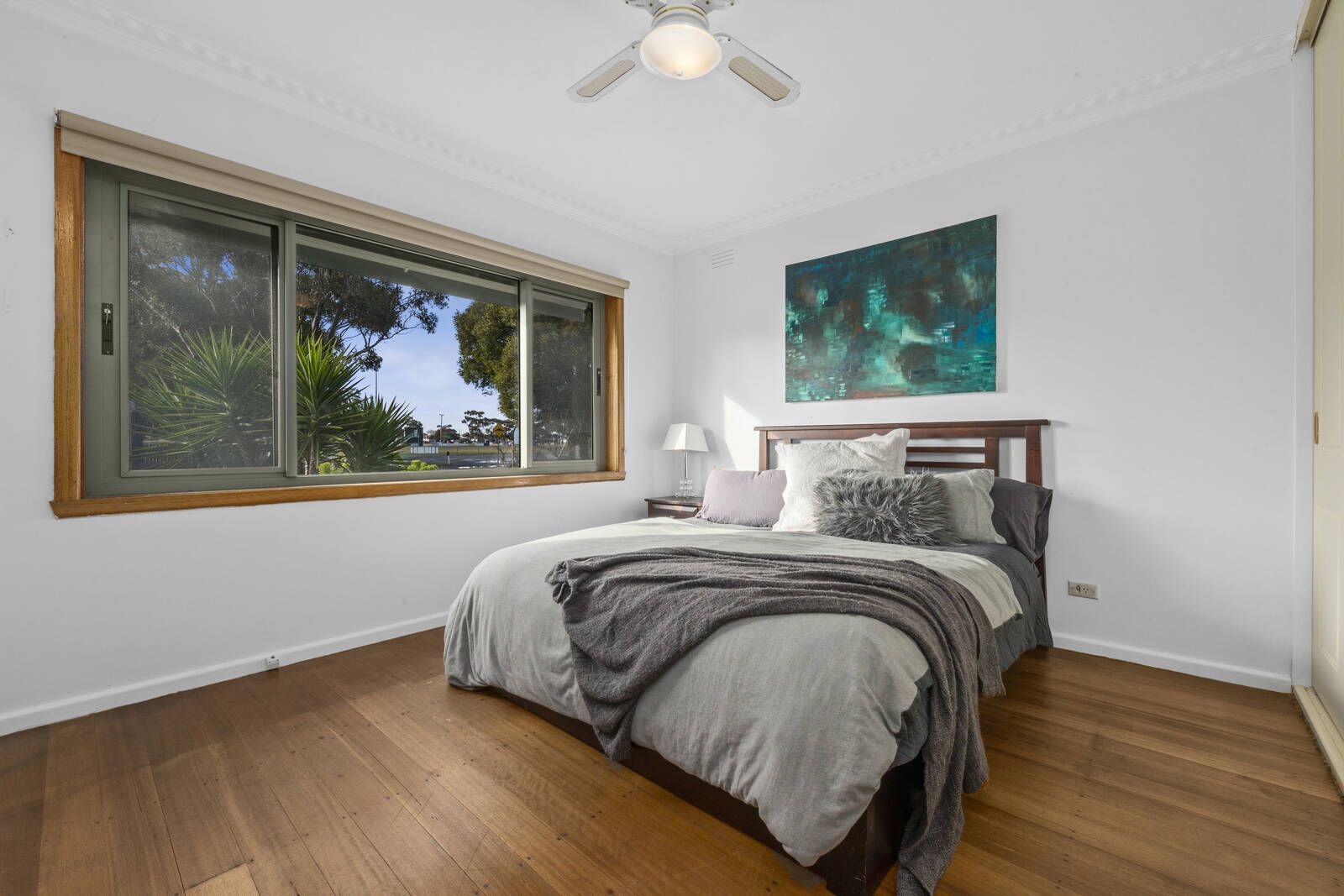 35 Norwood Street, Herne Hill VIC 3218, Image 2