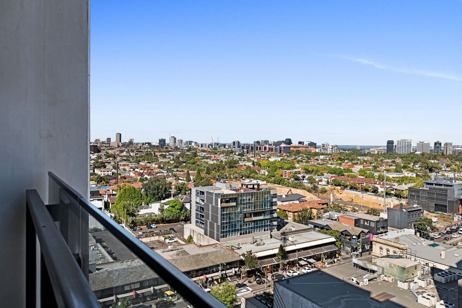 1402/229 Toorak Road, South Yarra VIC 3141 Domain