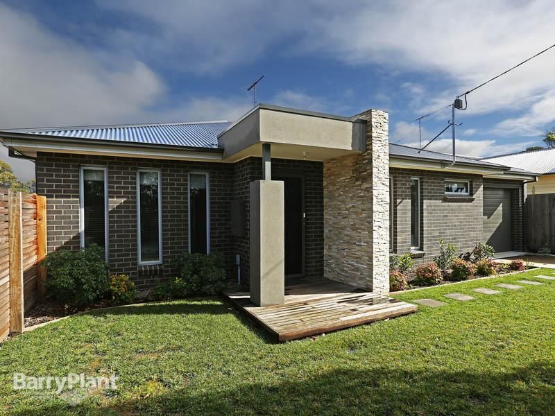 1/102 Ormond Road, EAST GEELONG VIC 3219, Image 0